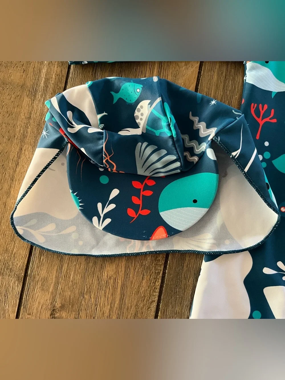 Upandfast Long-Sleeve Swimsuit w/hat in Navy Ocean Print infant size 3-6mo